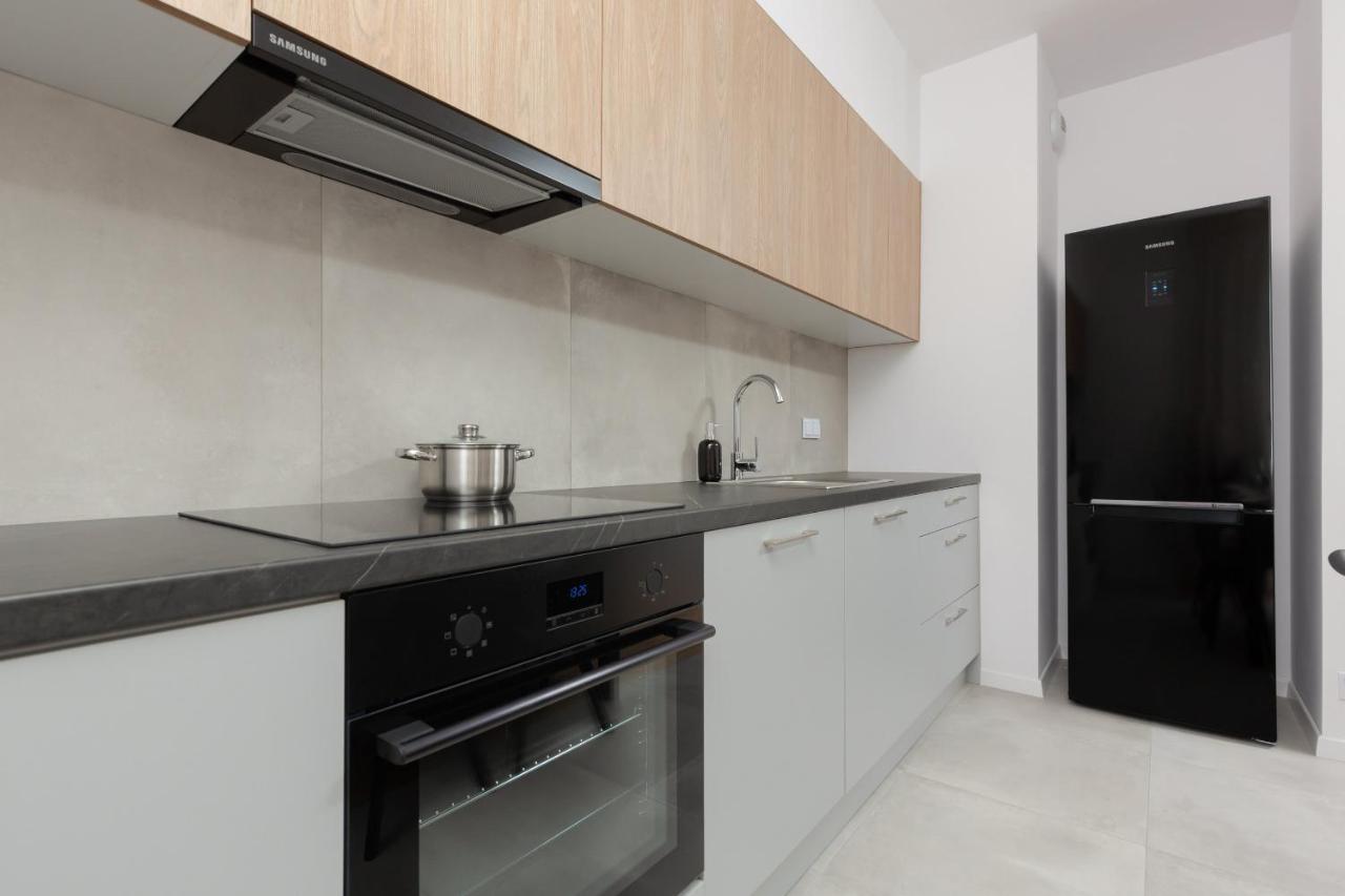 Stacja Wola Apartment Guminska By Noclegi Renters Varsovie Extérieur photo